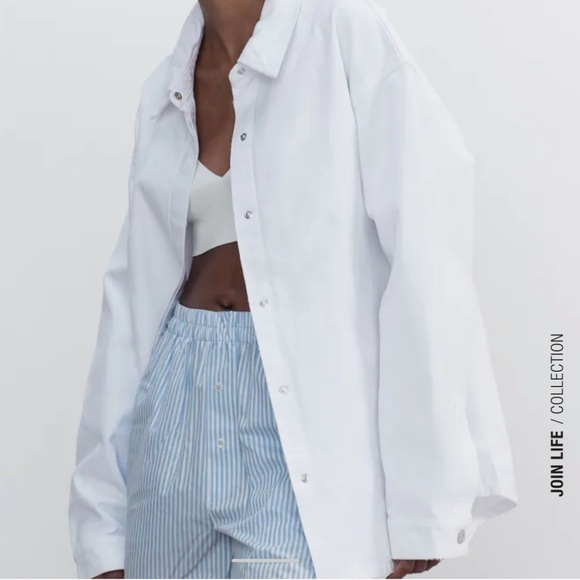 Zara Denim Shirt - Picture 2 of 9